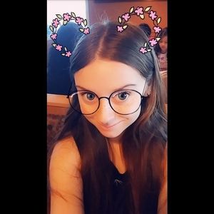 Meet your Posher, Xoe